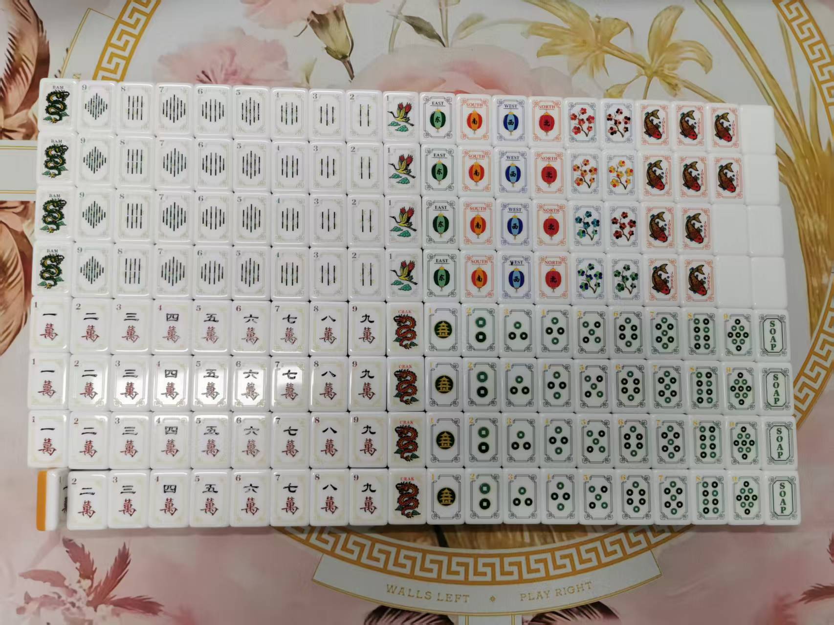 Double-Layer Golden 160pcs Acrylic Luxury Modern Portable Hand-Rubbed Mahjong Tiles Classic Design Durable Water Resistant